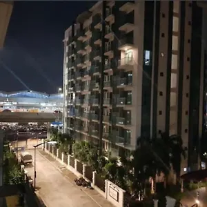 Aparthotel Favila Condotel Unit-150 Newport Boulevard Near Airport Terminal 3 And Other Airport, Pasay